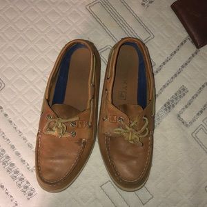 Sperry boat shoe